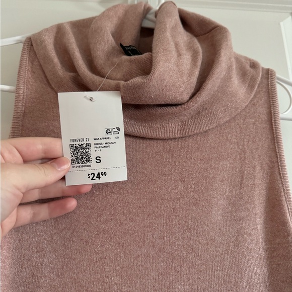 Forever 21 Turtleneck Bodycon Dress in Mauve - Picture 6 of 6